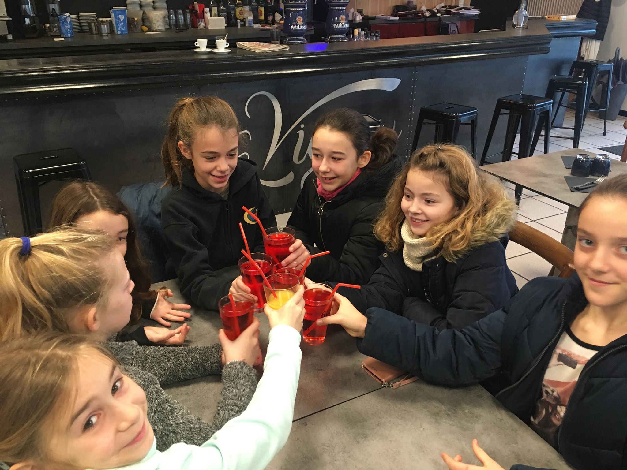 51287918_1262461133894207_6589722061160054784_n