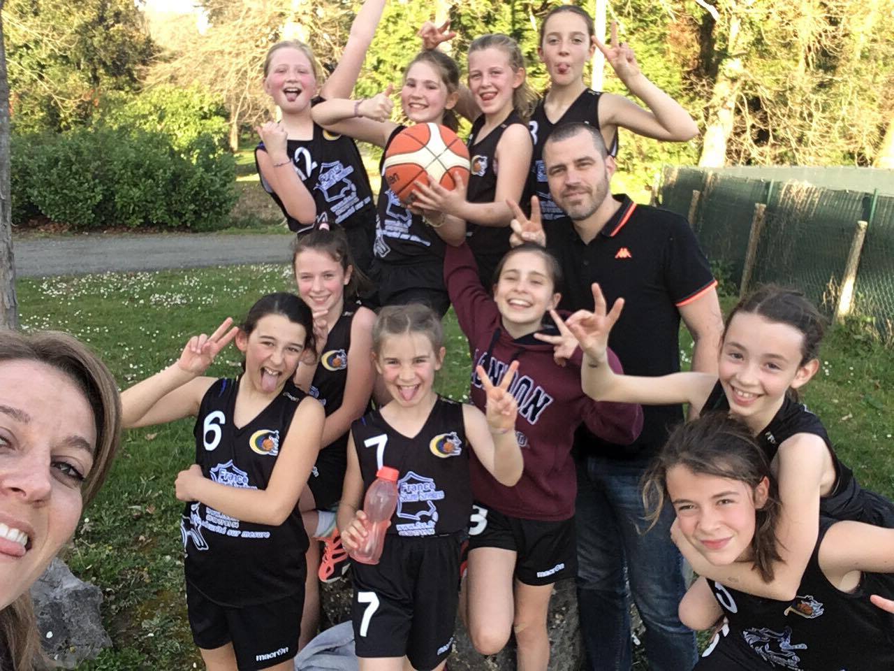 53513142_394800821310321_7903515628877643776_n